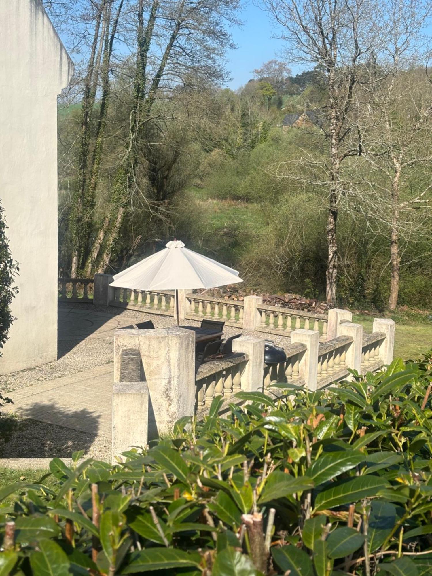 Fontaine Blanche River View, Large Patio & Garden In Central Brittany With Starlink Wifi Treffrin Zewnętrze zdjęcie